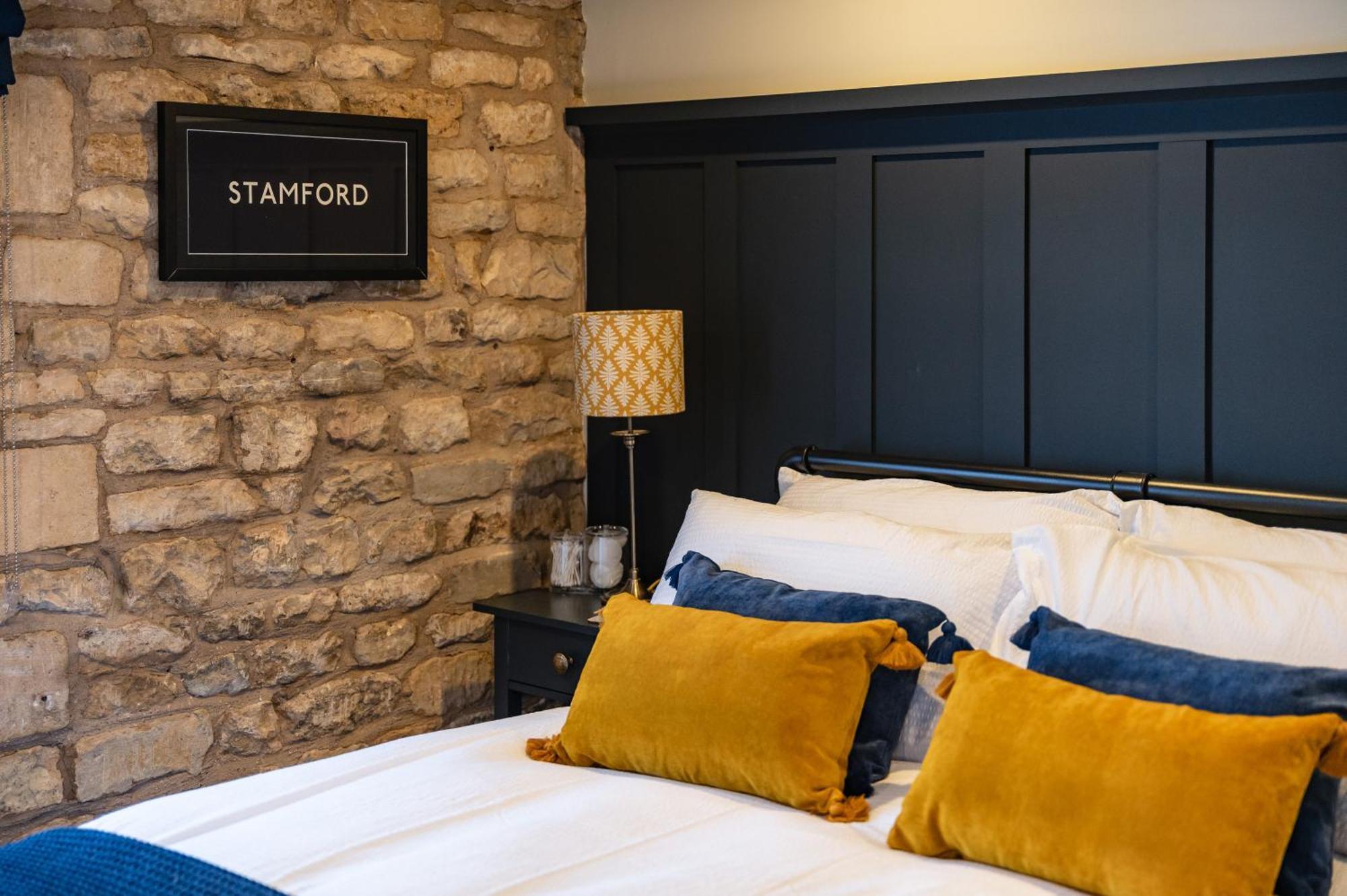 Stylish Central 6 Bedroom Converted Granary Stamford Zewnętrze zdjęcie